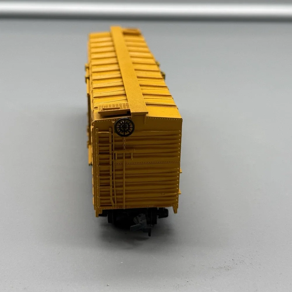 HO Scale M-K-T Katy 47150 Yellow Livestock Stock Car Missouri Kansas Texas